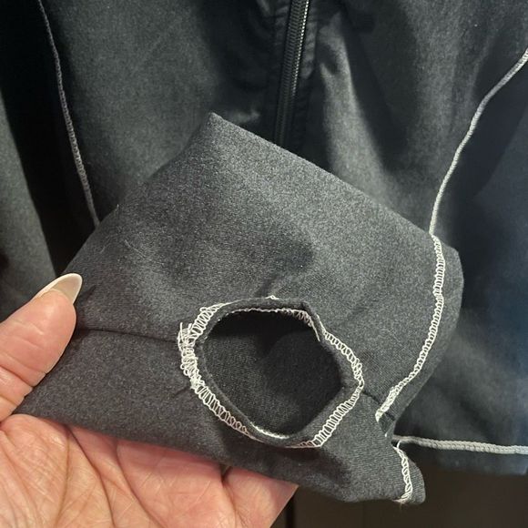 Fashion Nova Sport Active Full Zip Cropped Jacket - Picture 5 of 7